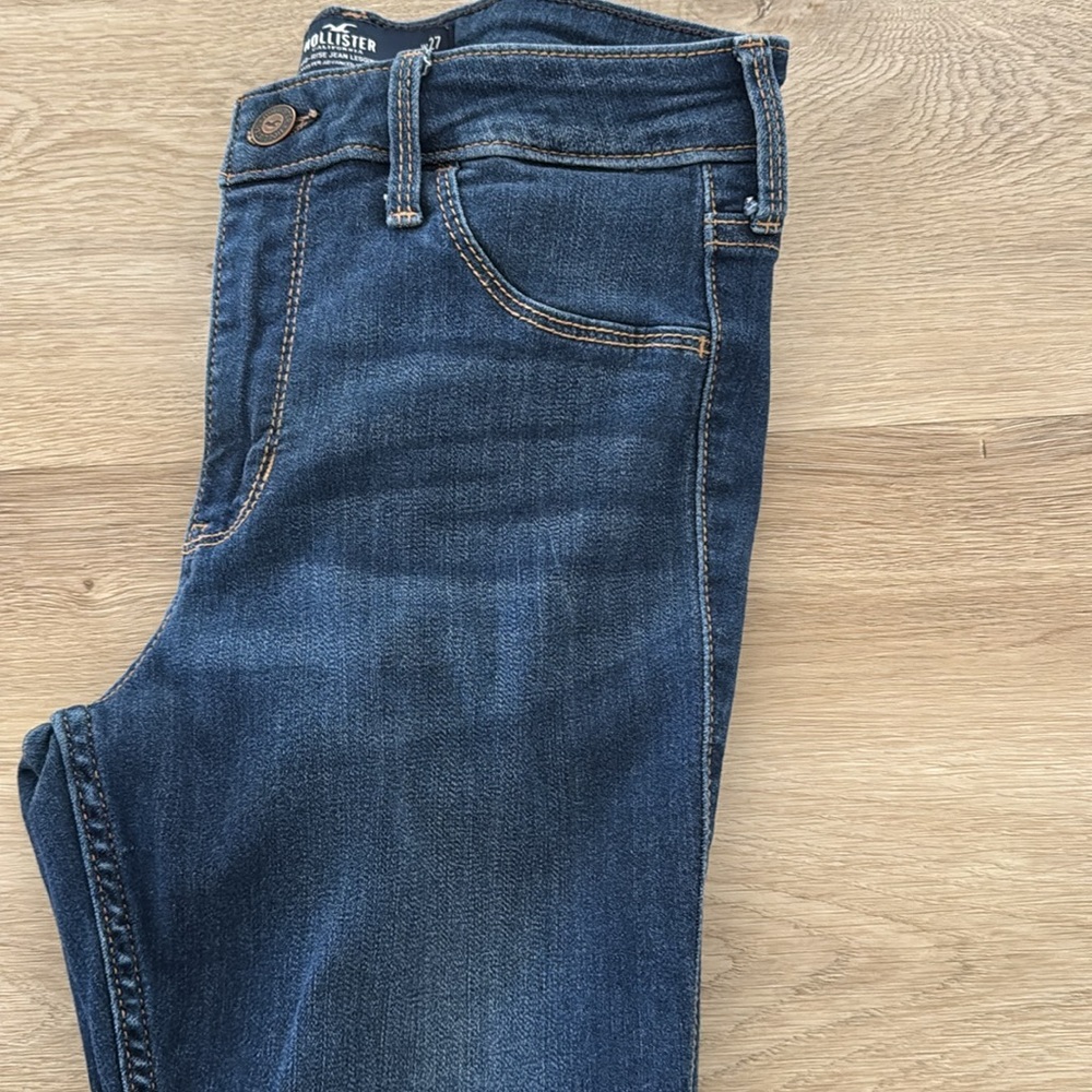 Hollister Mid Rise Jeggings! - Picture 4 of 4